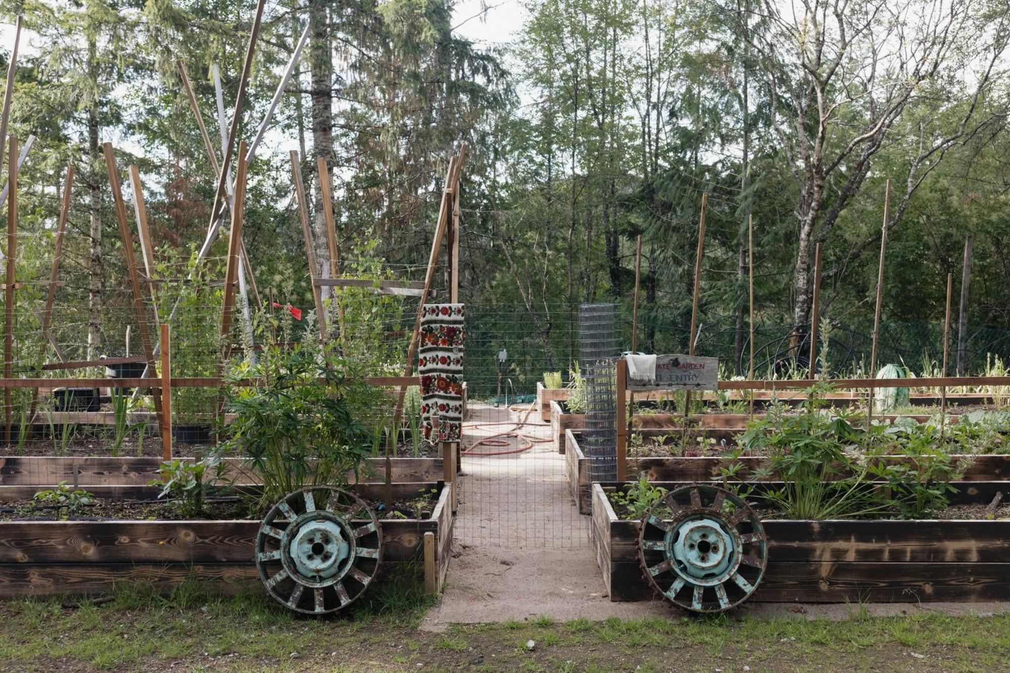 红宝石湖度假酒店 Madeira Park 外观 照片